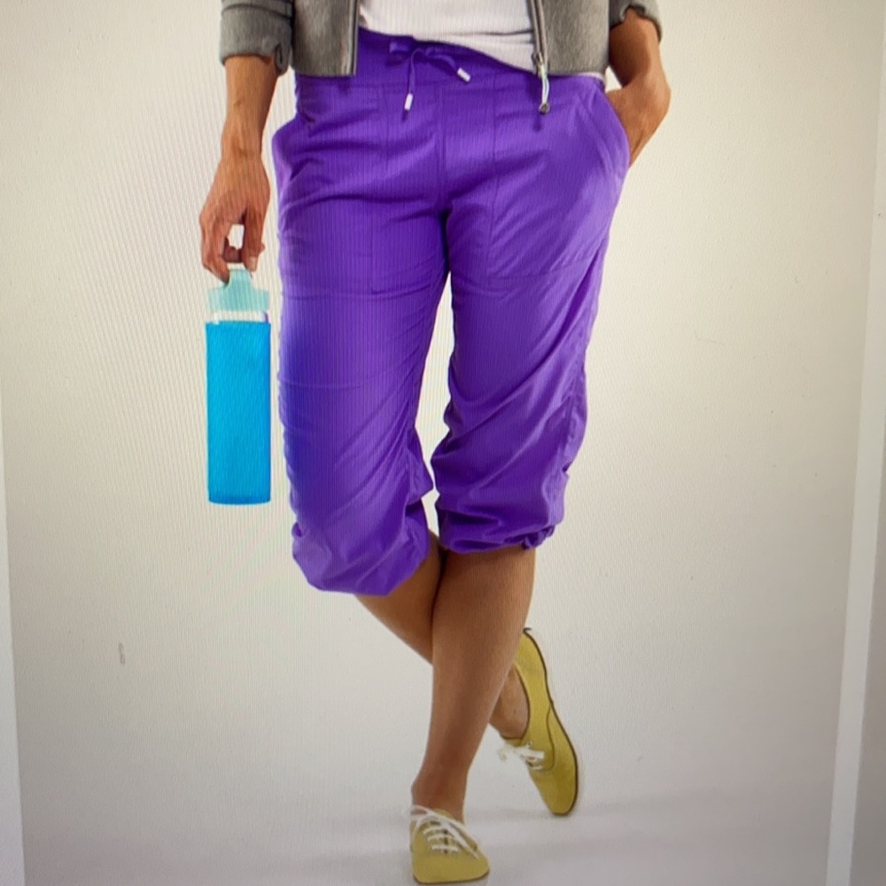 LULULEMON DANCE STUDIO PURPLE CAPRI